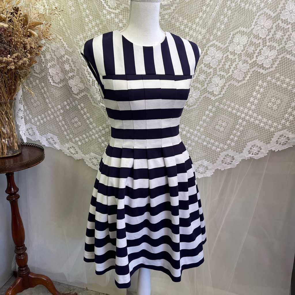 Vince Camuto Dress (Euc)
